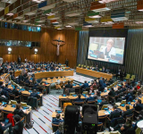 UN candidate Bachelet sticks  with women's-rights defense